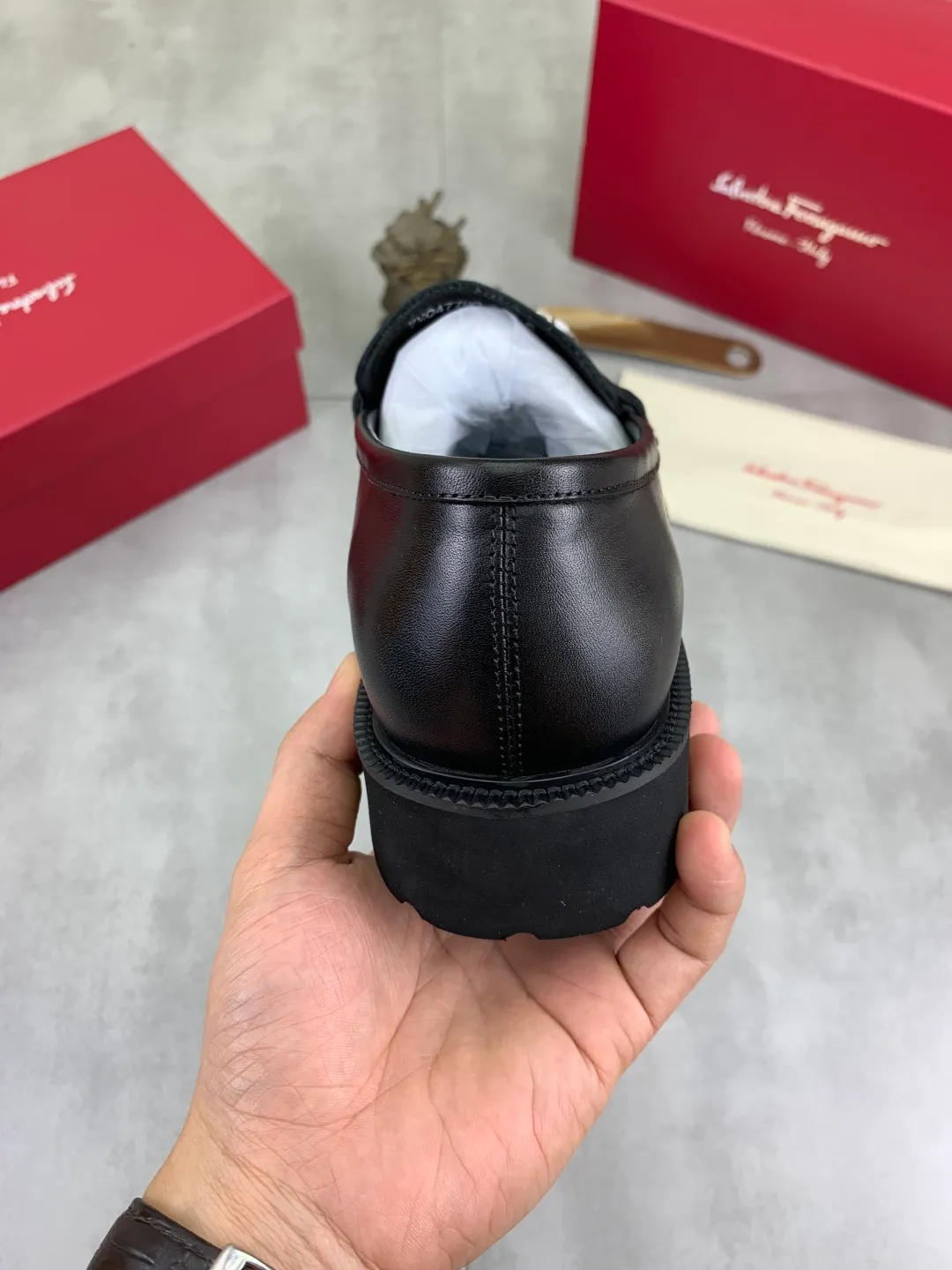 Men's men's shoes 💰P560 new high quality [Ferragamo/Ferragamo] latest model original imported calfskin, imported cowhide lining + original luxury metal buckle + original combination outsole Comparison without pressure Code number: 38-44 (45 customized)